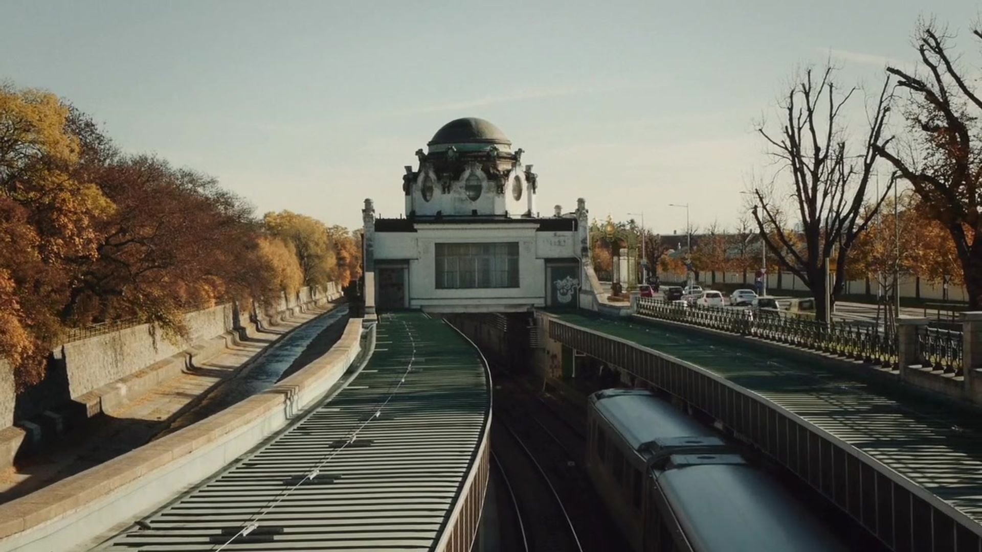 ON LOCATION VIENNA - EXTERIORS (short version) Thumbnail